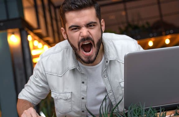 Barclays bank cancels cashless plans following public fury