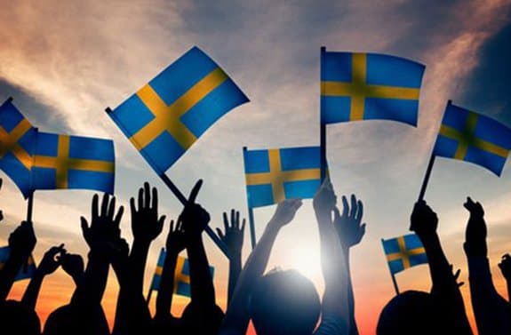 The shortsighted race to a cashless future: Sweden