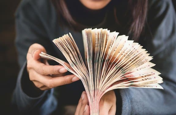 Hold on to cash, cashless is a slippery slope!