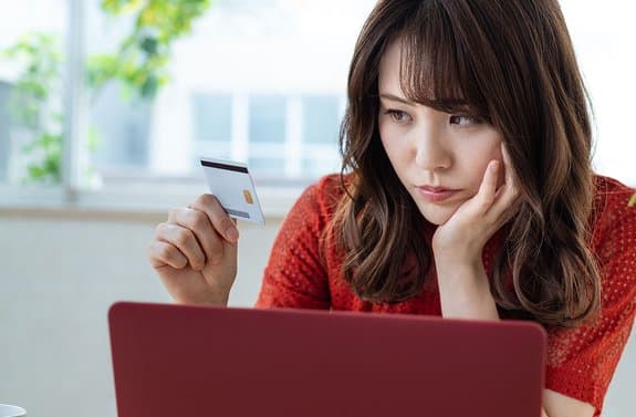 EY & Economist Intelligence Unit report on cash