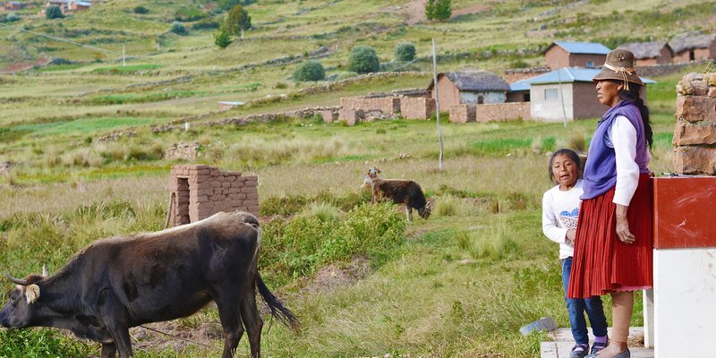 Bolivia-woman-girl-HEADER-shutterstock_15002087.original