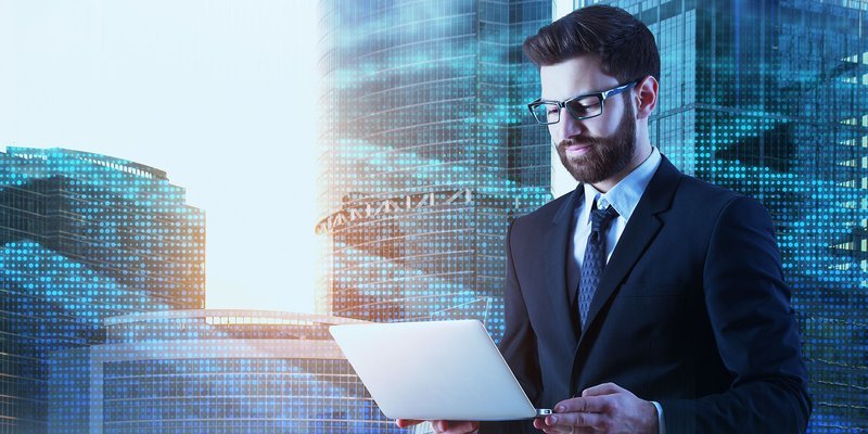 Laptop-Man-digital-city-HEADER-shutterstock_.max-800x600