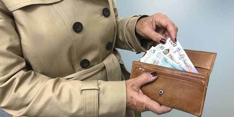 UK wallet pounds THELMA wide