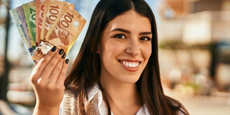 canada-banknote-street.max-800x600