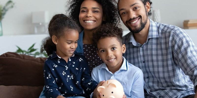 family-savings-1140x750