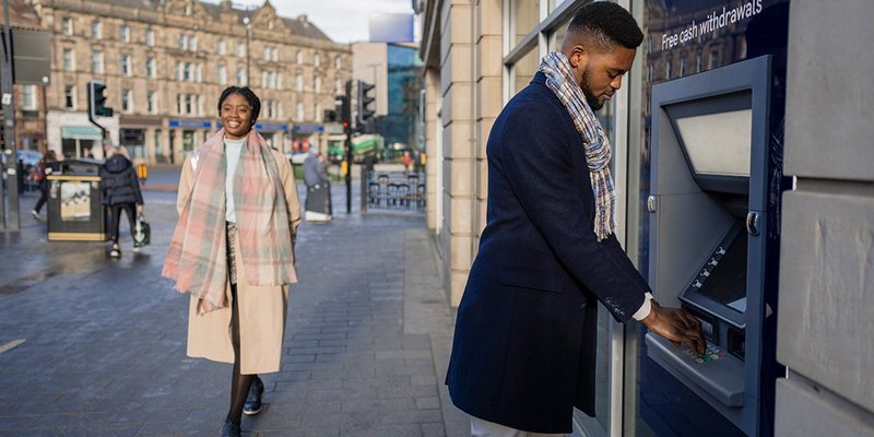uk-street-atm-1140x750.jpg