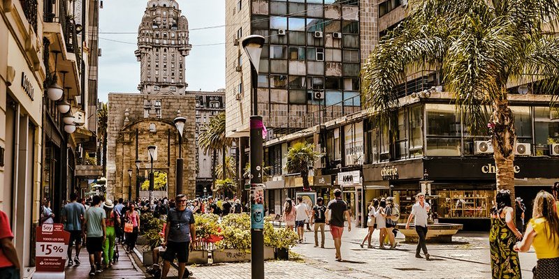 uruguay-street-1140x750.max-800x600