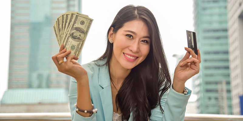 woman-blazer-cash-card-HEADER-shutterstock_7276.original