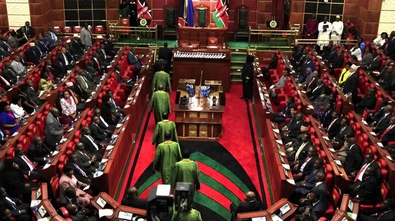 Kenya’s Parliament Endorses Landmark Bill to Protect Cash Users